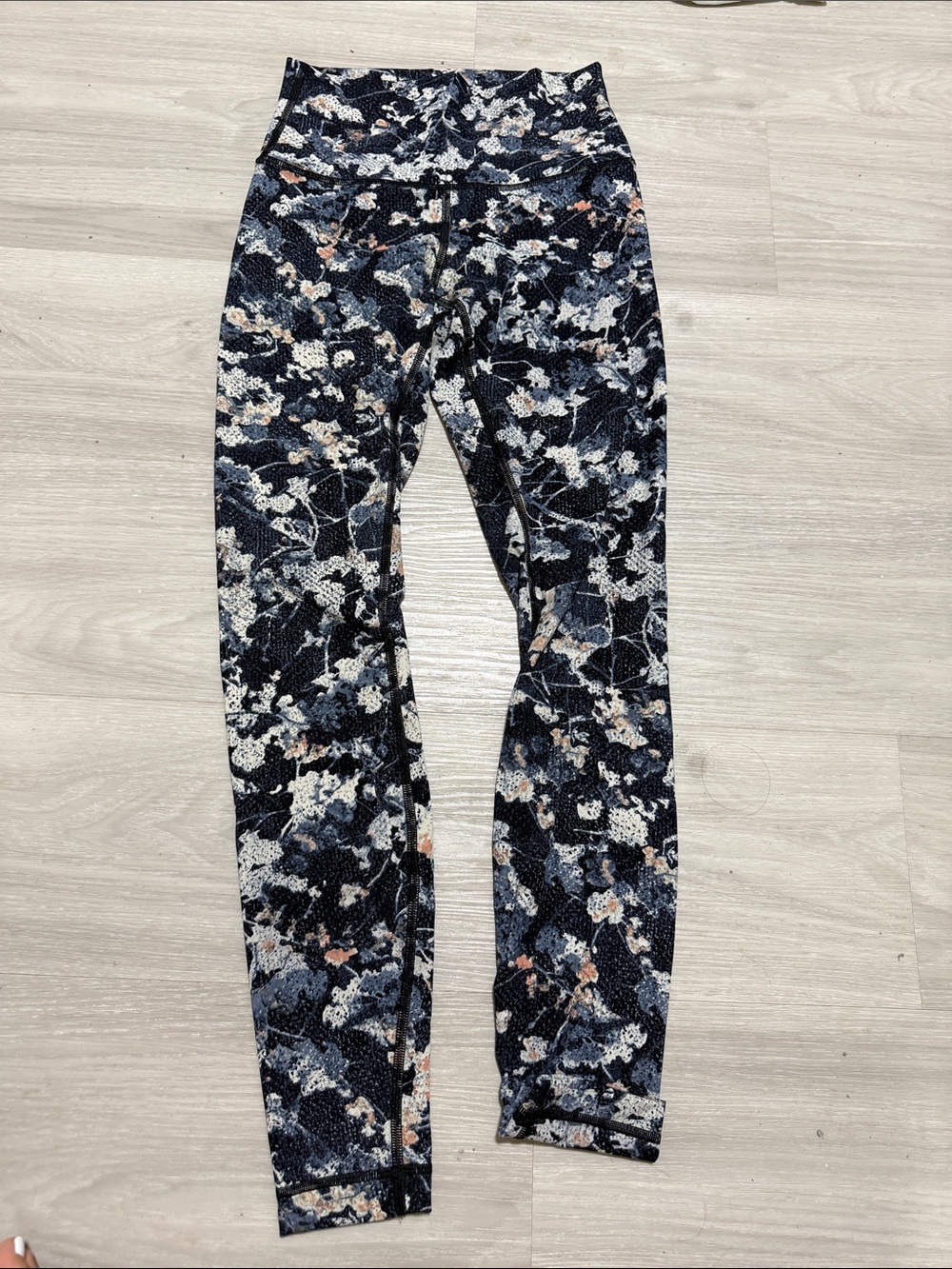 Women's High-Rise Floral Print Leggings - Black/Gray/Cream